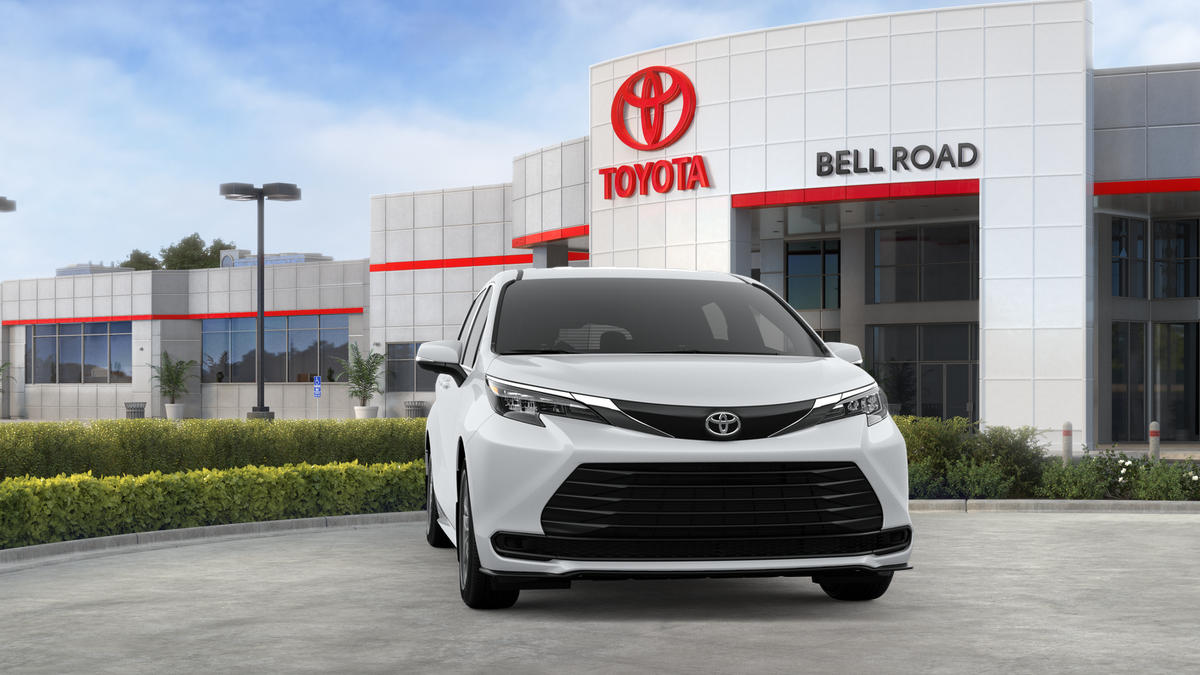 2026 Toyota Sienna LE