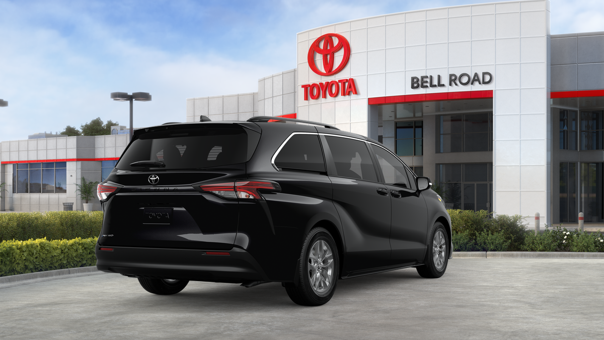 2026 Toyota Sienna LE