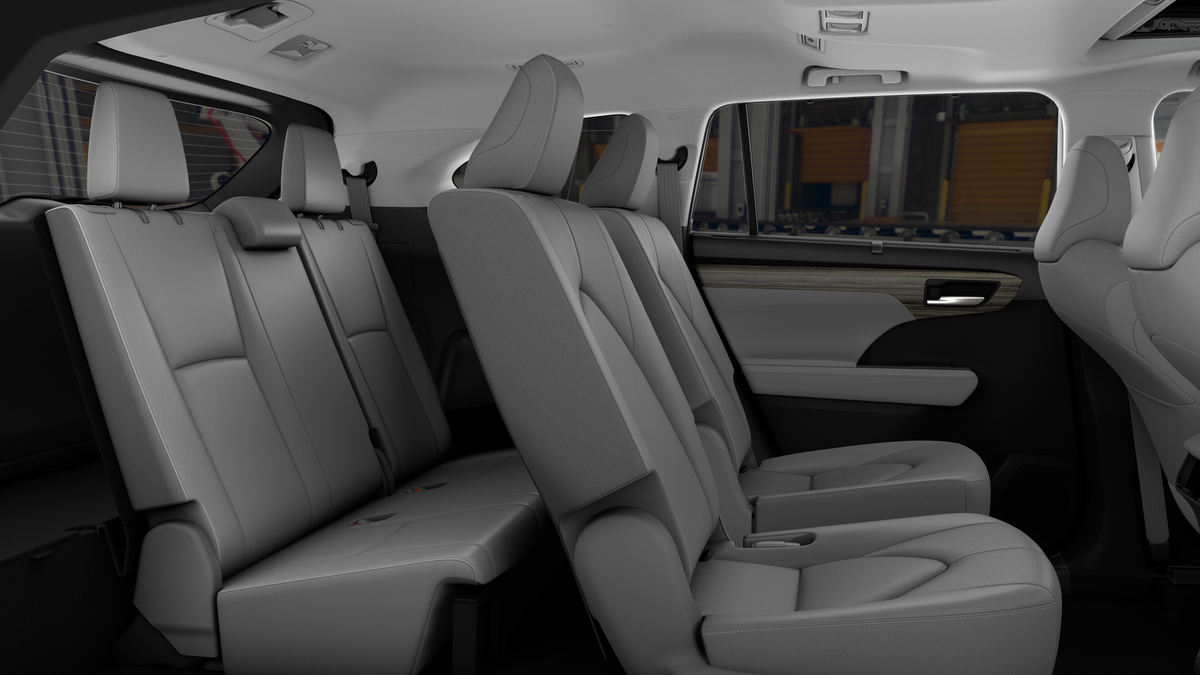 Toyota Highlander Hybrid Limited 2026