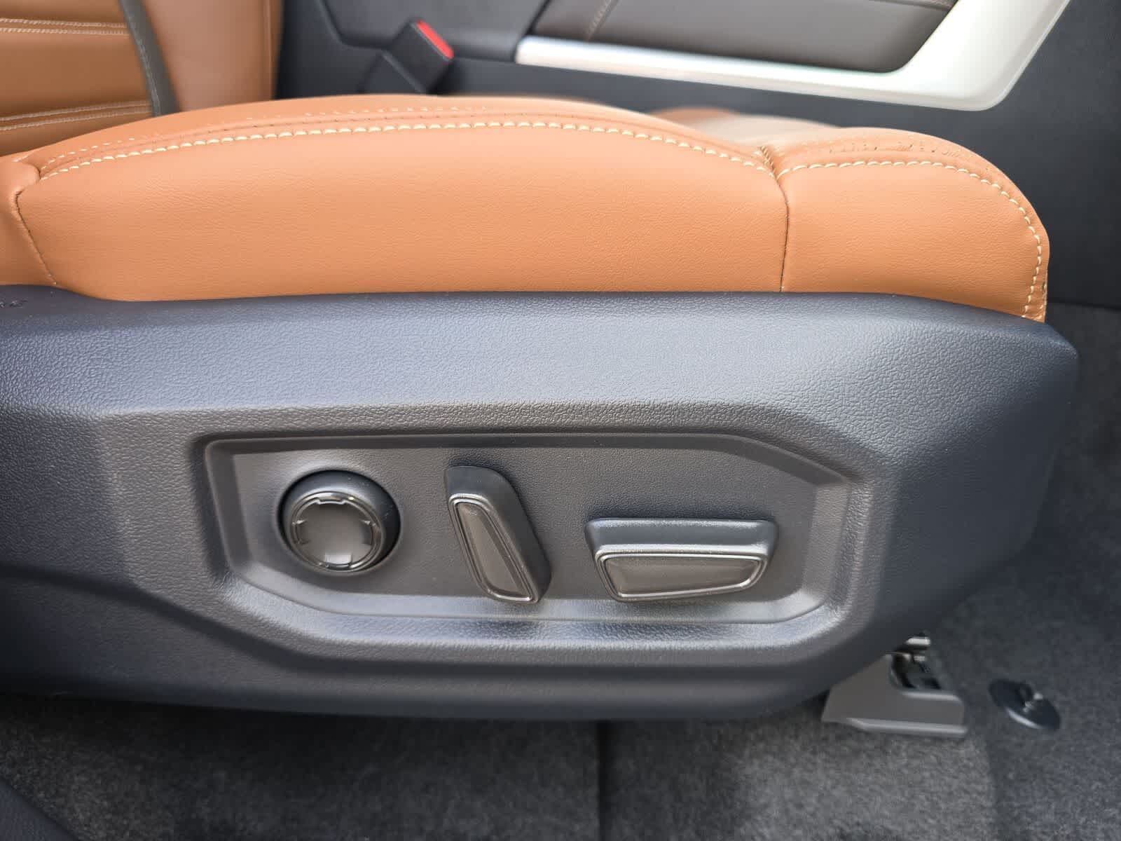 Toyota Tundra i-FORCE MAX Tundra 1794 Edition 2026