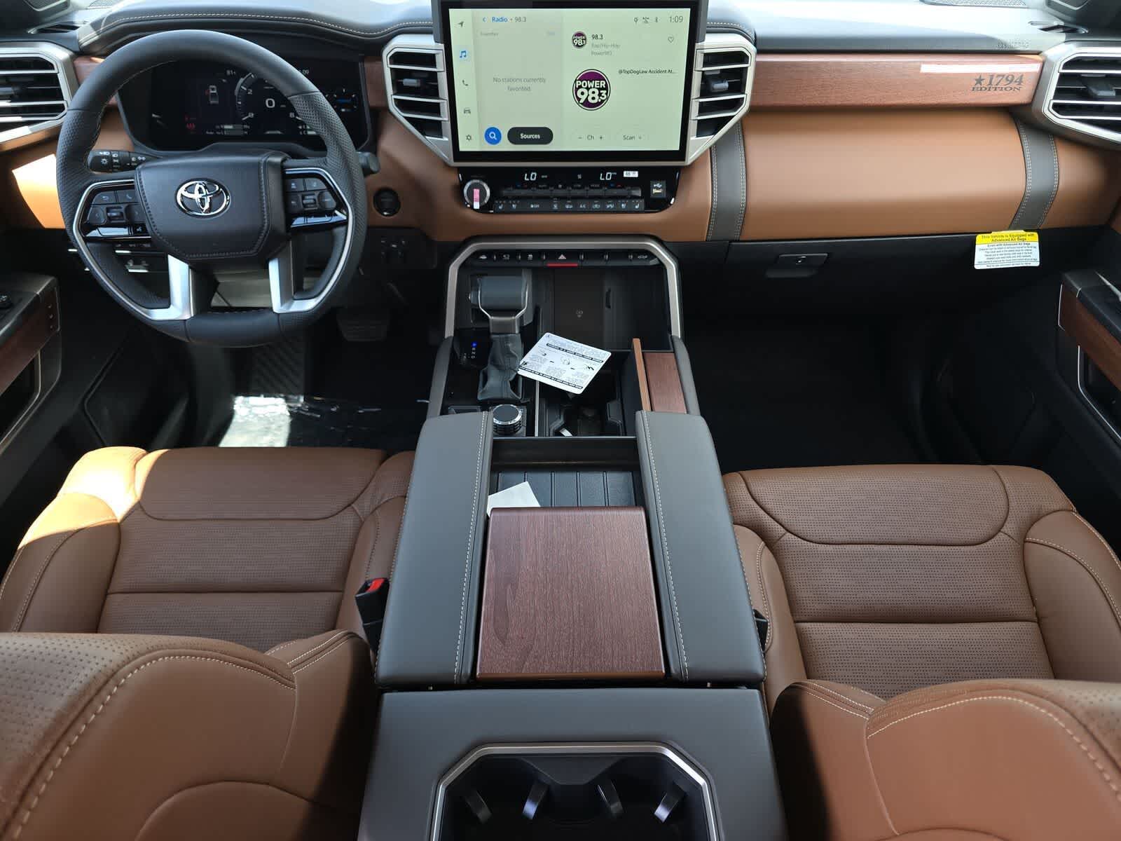 Toyota Tundra i-FORCE MAX Tundra 1794 Edition 2026