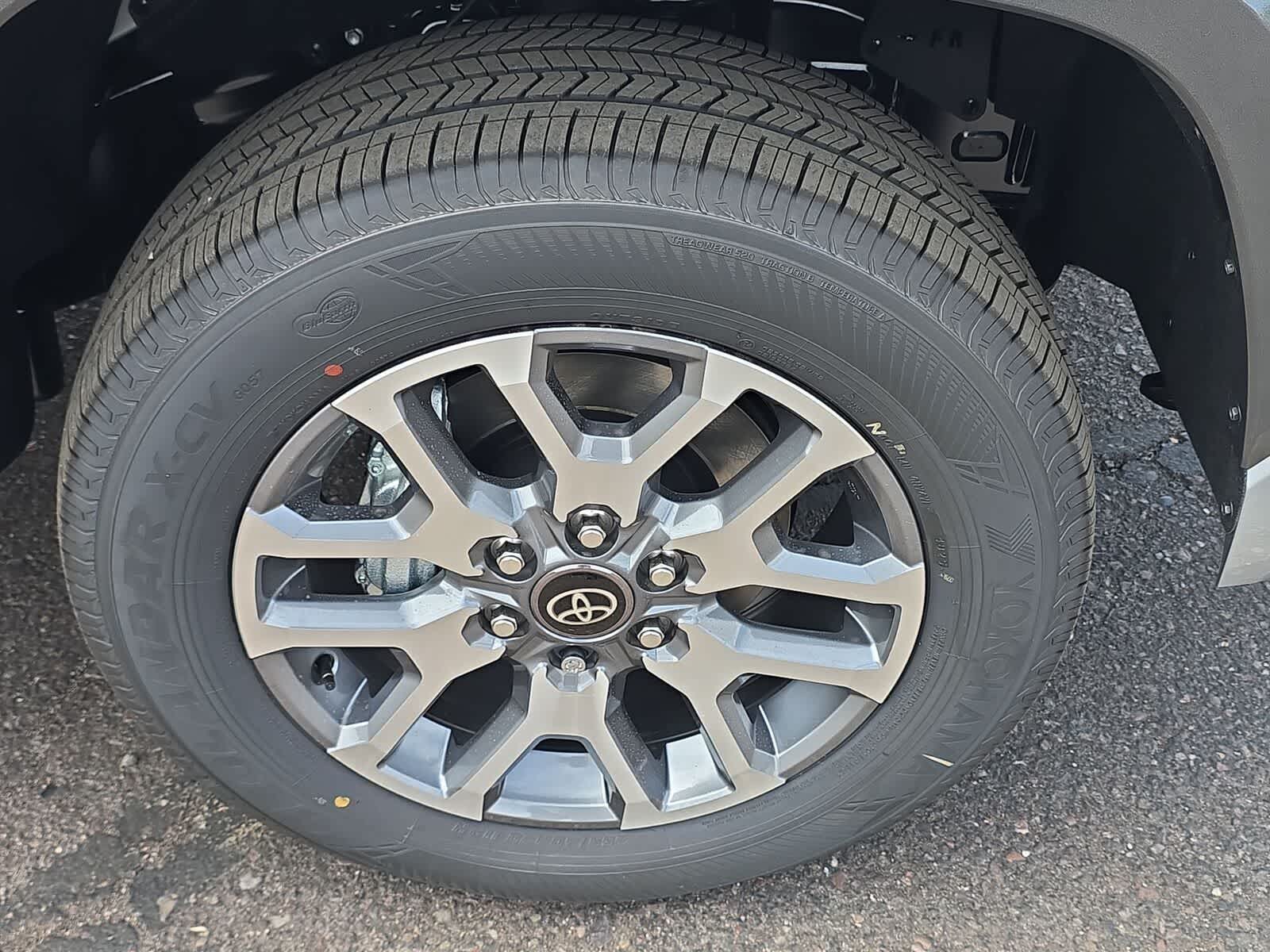Toyota Tundra i-FORCE MAX Tundra 1794 Edition 2026