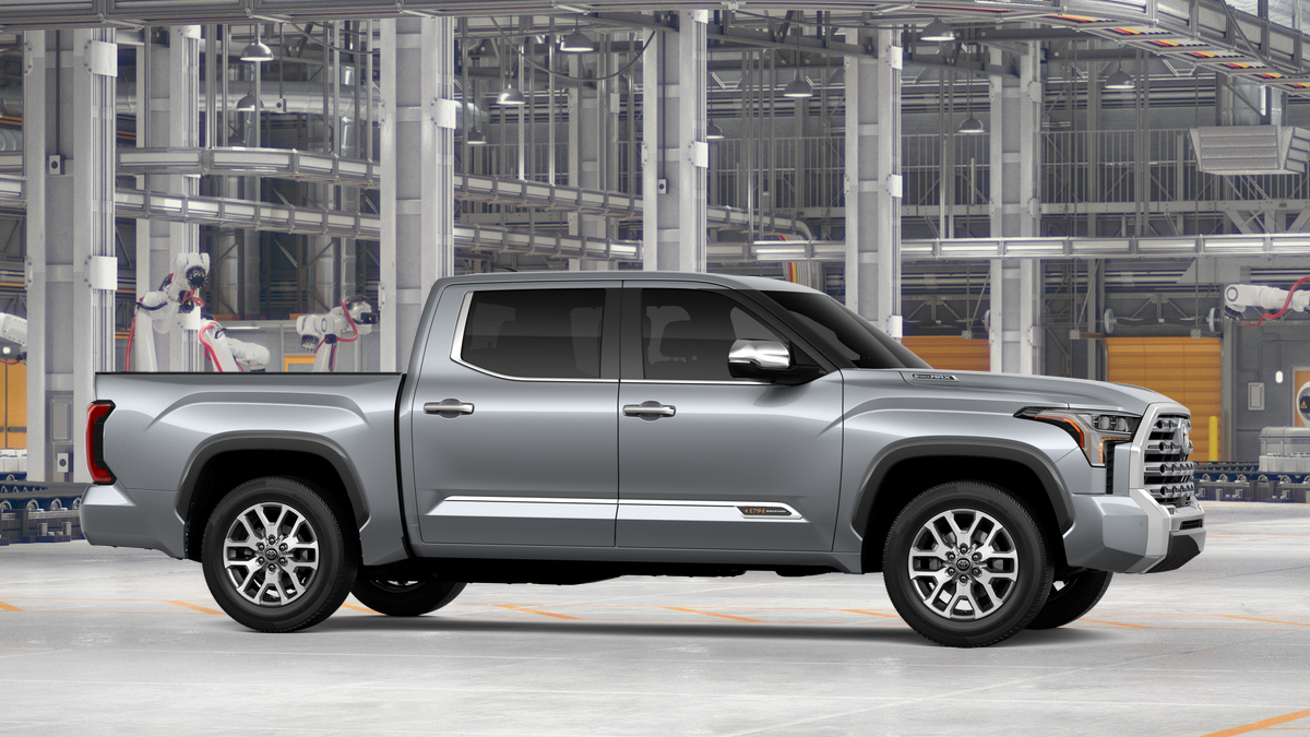 Toyota Tundra i-FORCE MAX Tundra 1794 Edition 2026