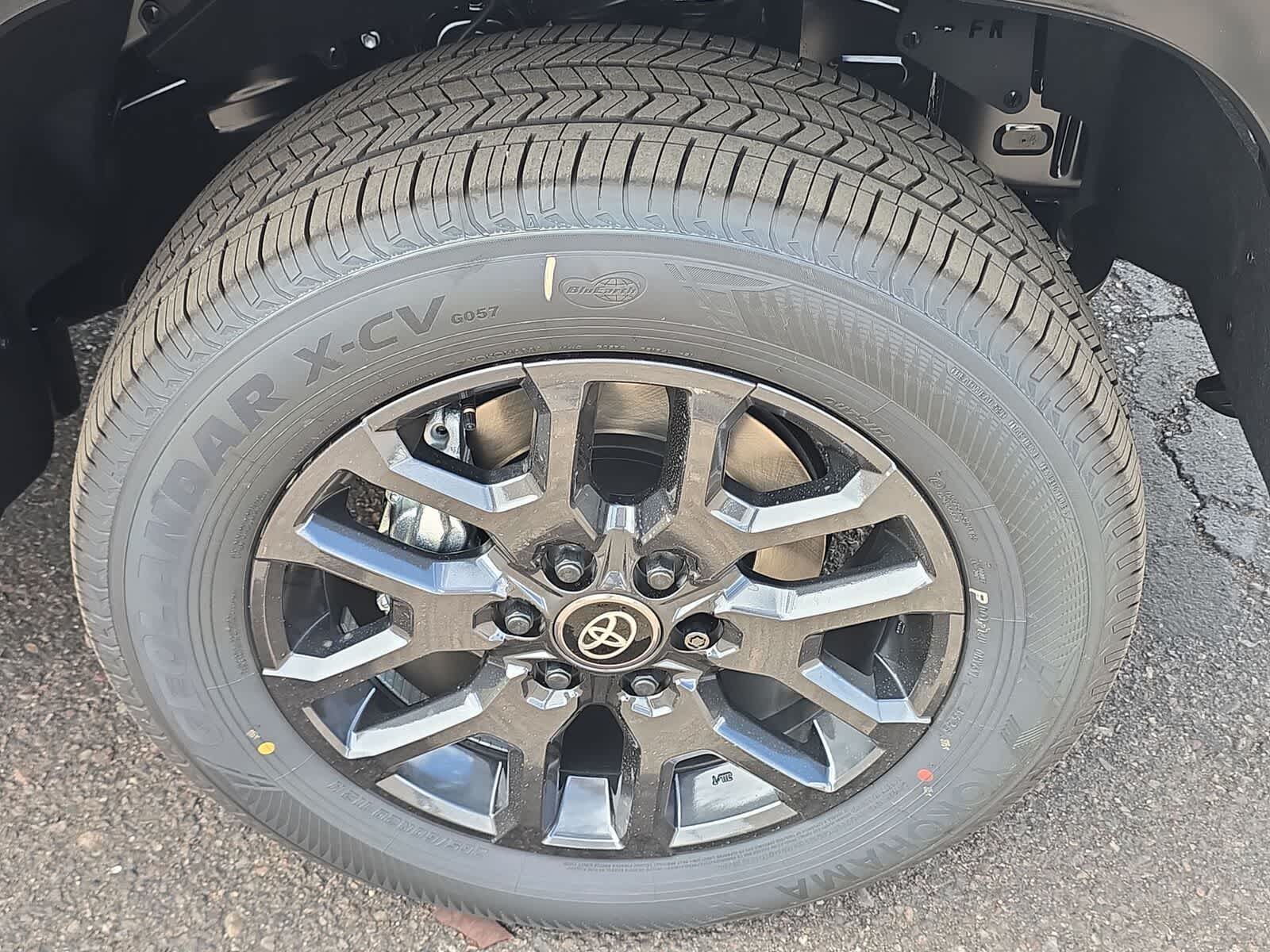 2026 Toyota Tundra i-FORCE MAX Tundra Platinum