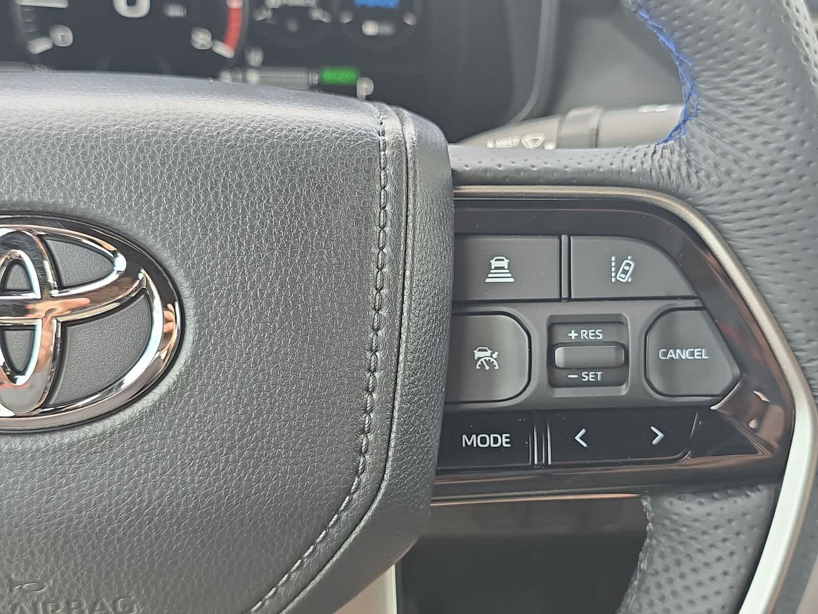 2026 Toyota Tundra i-FORCE MAX Tundra Platinum