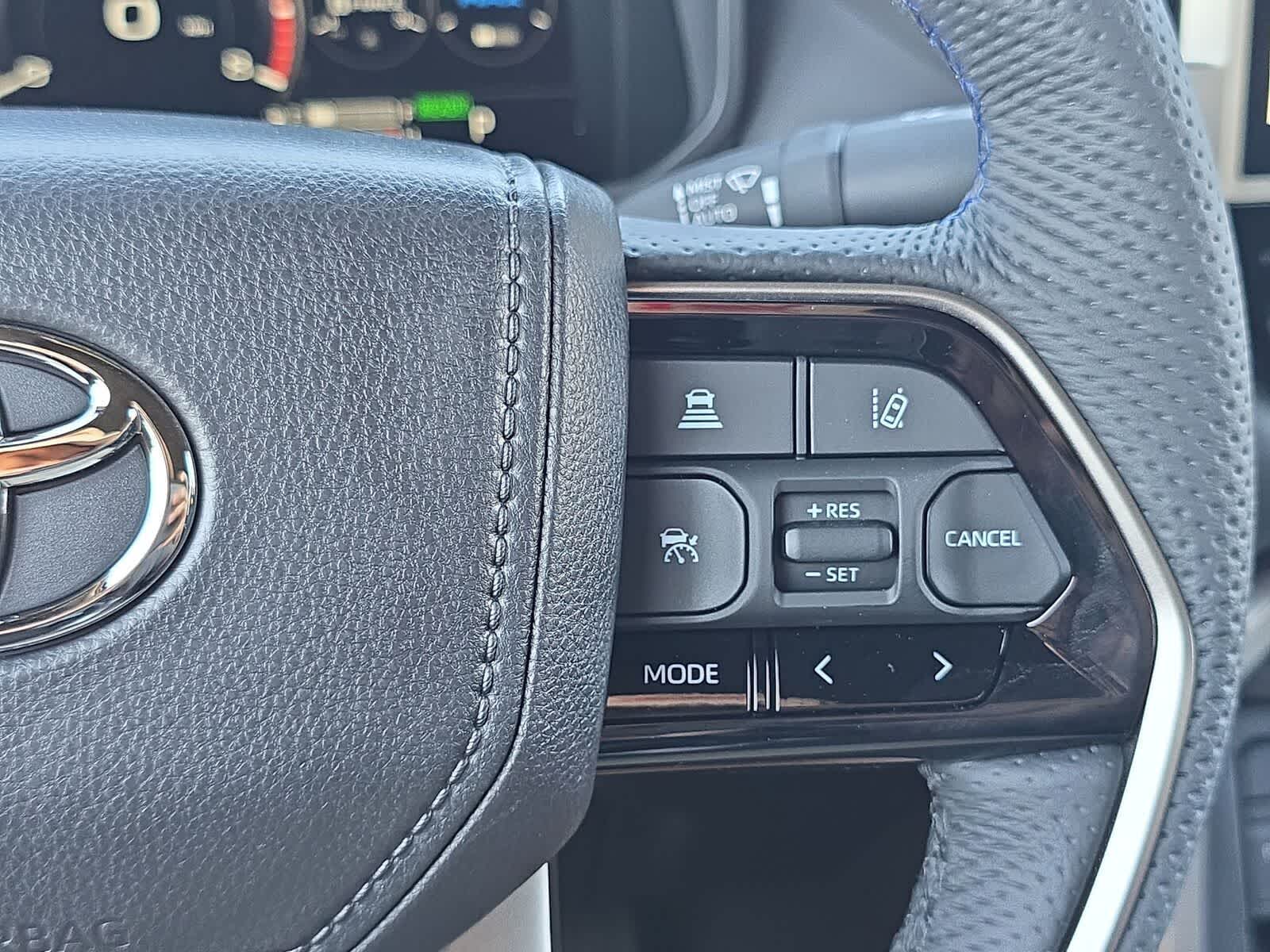 2026 Toyota Tundra i-FORCE MAX Tundra Platinum