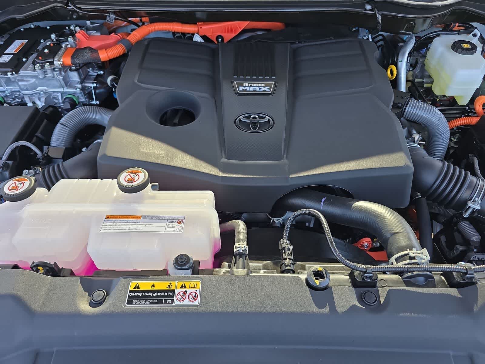 2026 Toyota Tundra i-FORCE MAX Tundra Platinum