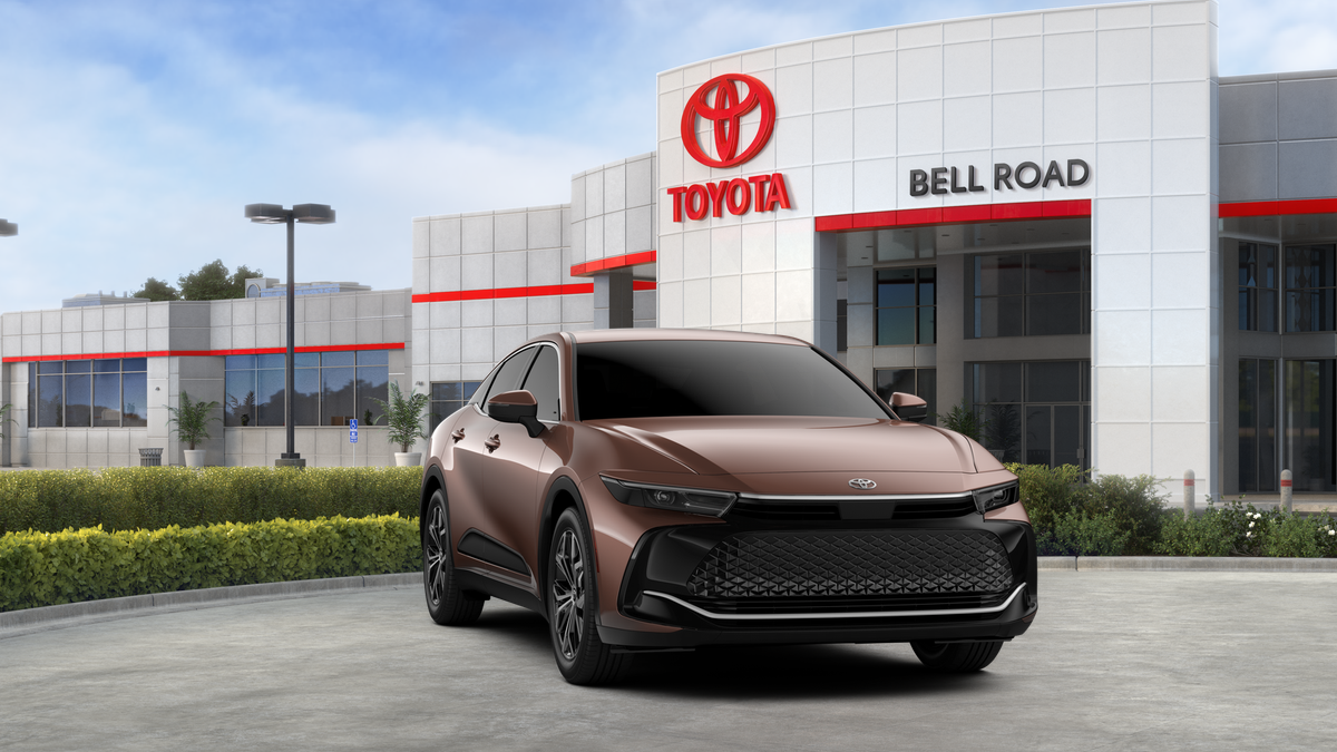 Toyota Crown XLE 2026