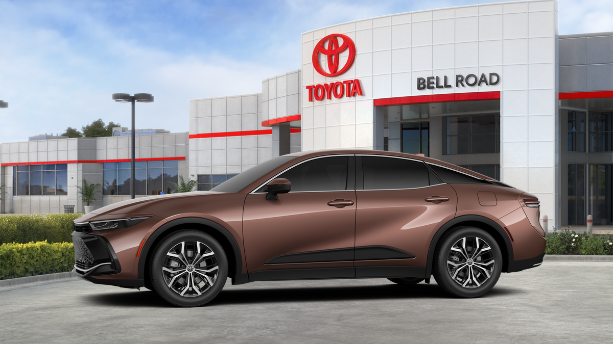 Toyota Crown XLE 2026