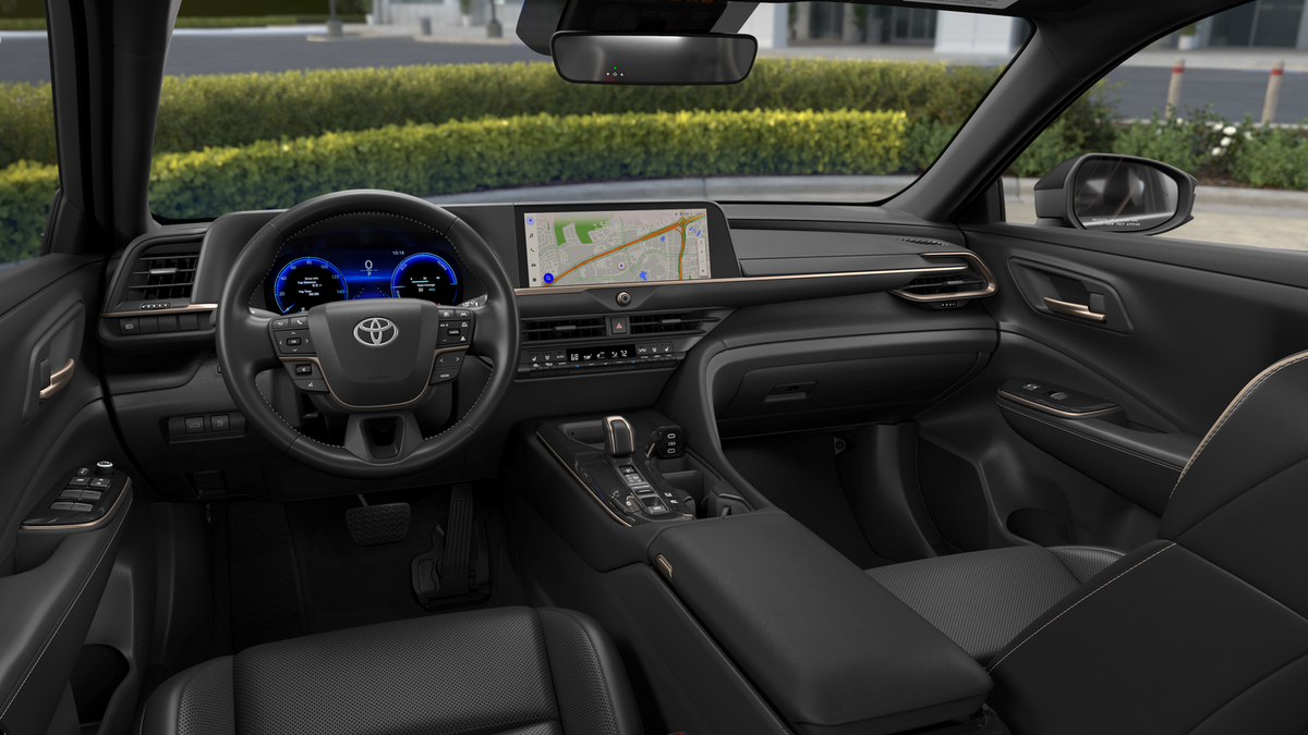 Toyota Crown XLE 2026