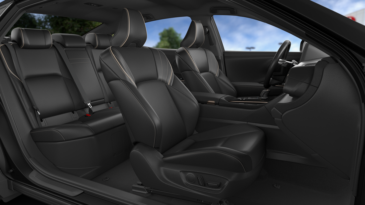 Toyota Crown XLE 2026