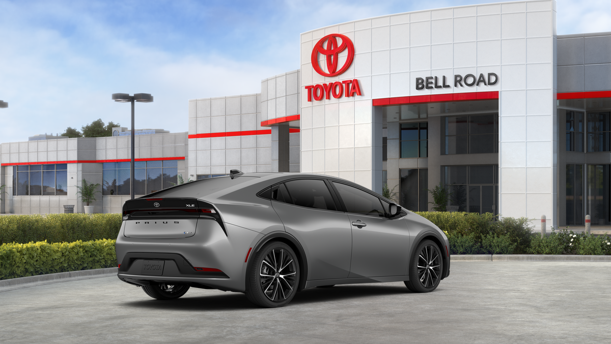 Toyota Prius XLE 2027