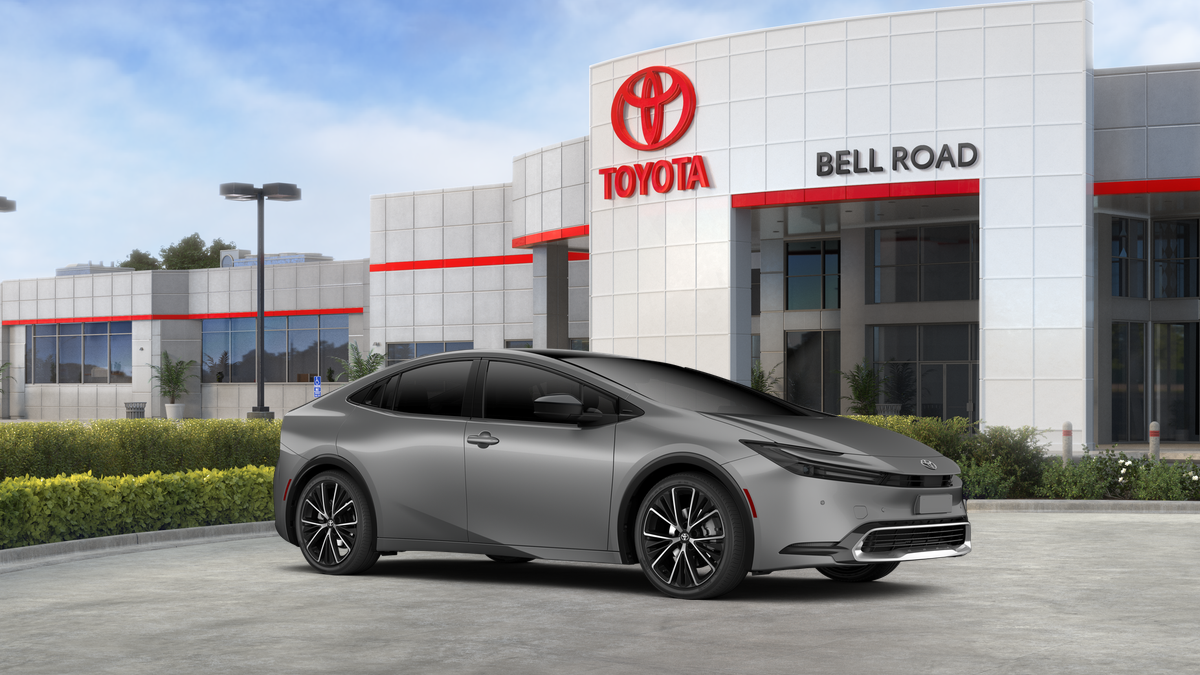 Toyota Prius XLE 2027