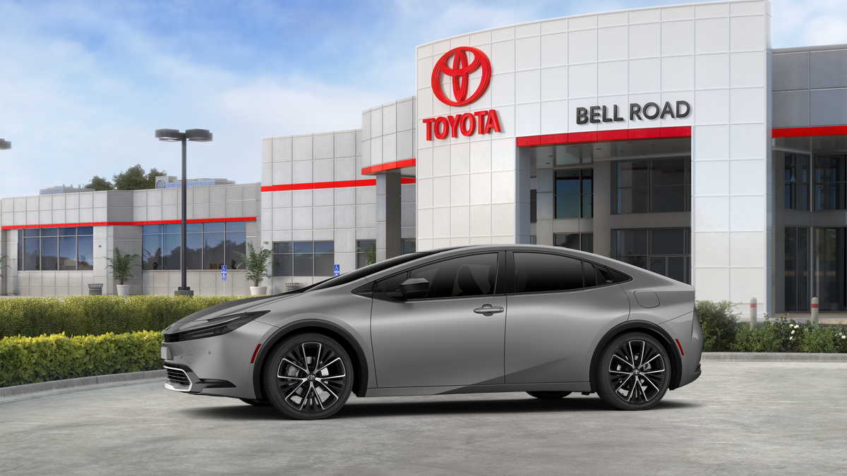 Toyota Prius XLE 2027