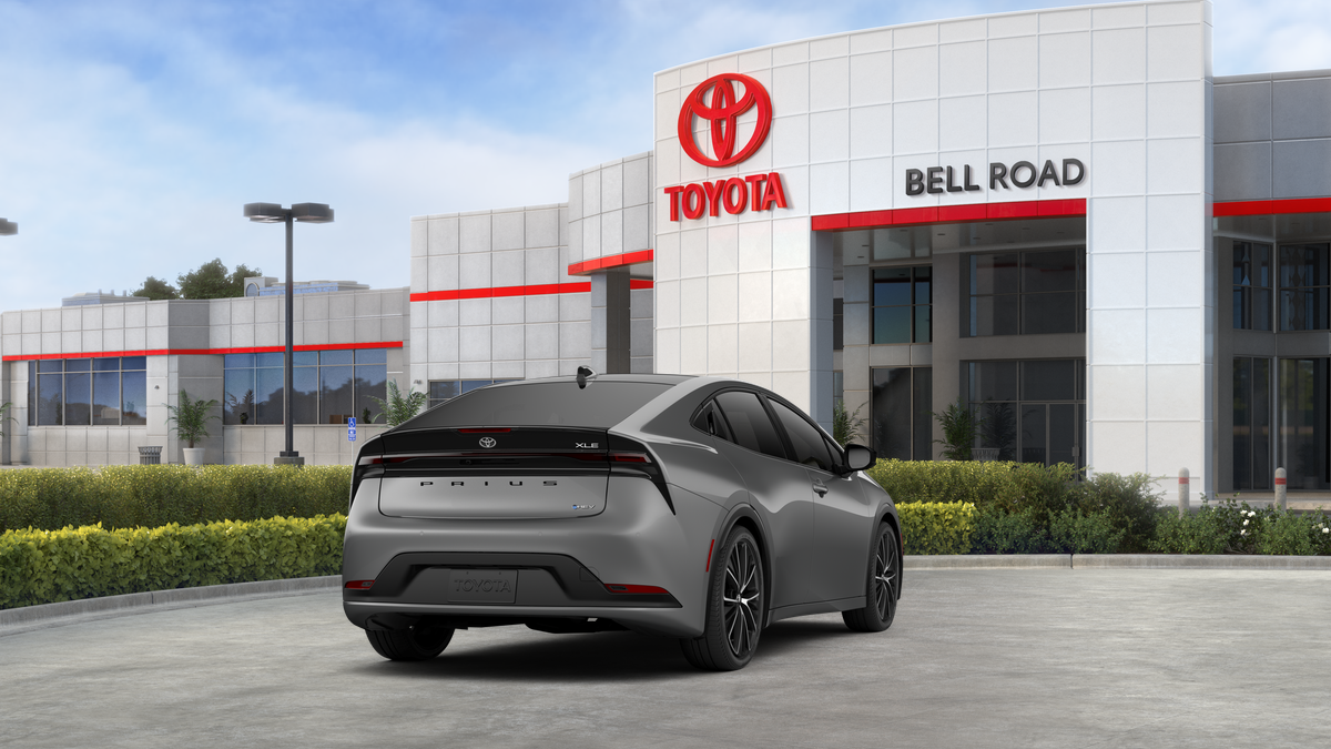 Toyota Prius XLE 2027