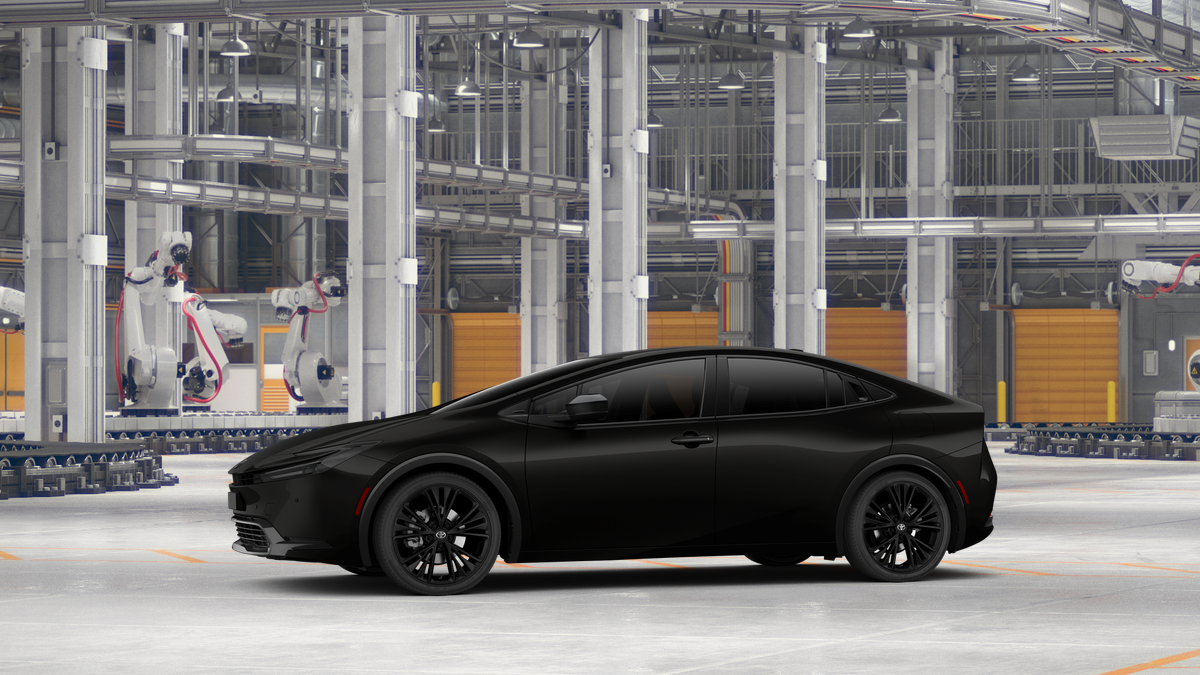Toyota Prius híbrido enchufable Nightshade 2027