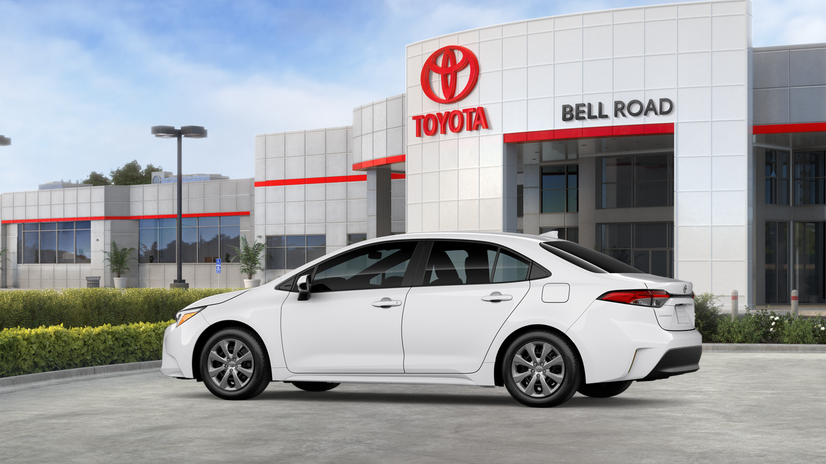 Toyota Corolla Hybrid LE 2027