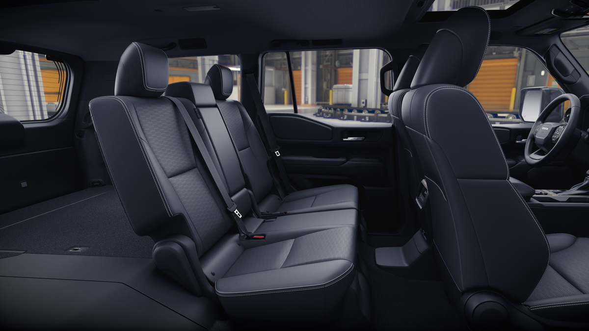 Toyota Land Cruiser Base 2027