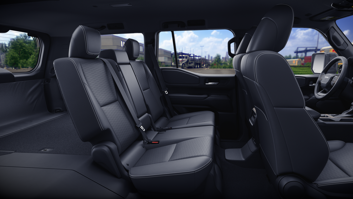 2026 Toyota Land Cruiser 4WD (Natl)