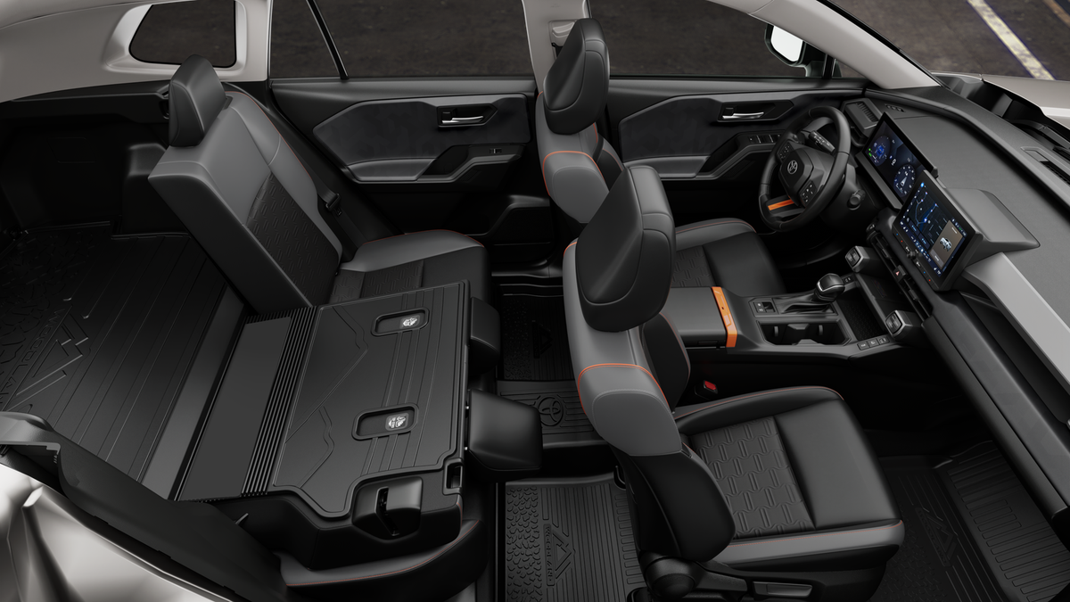 Toyota RAV4 híbrido enchufable Woodland 2026