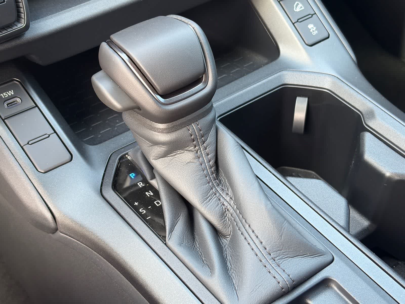 Toyota RAV4 híbrido enchufable SE 2026