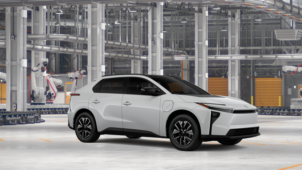 Toyota bZ XLE 2027