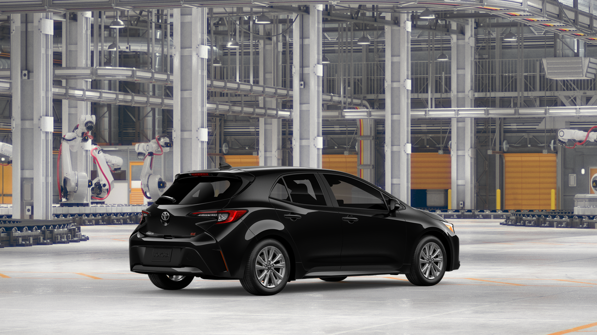 Toyota Corolla Hatchback SE 2027