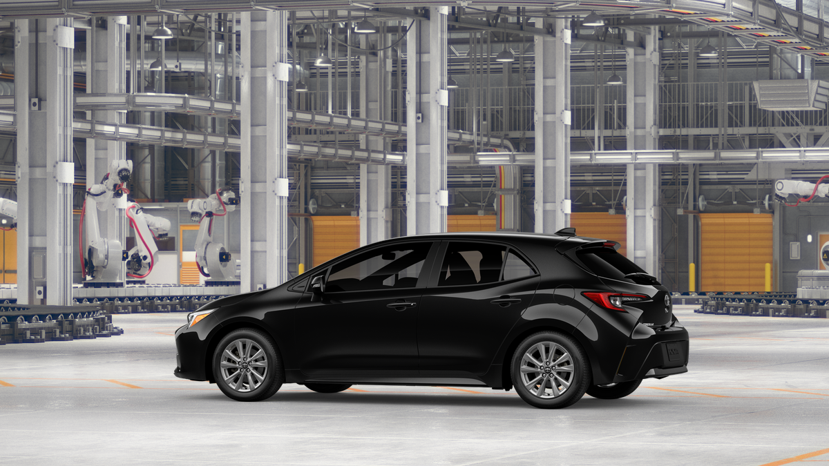 Toyota Corolla Hatchback SE 2027