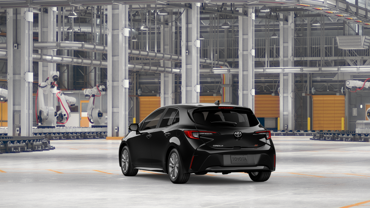 Toyota Corolla Hatchback SE 2027