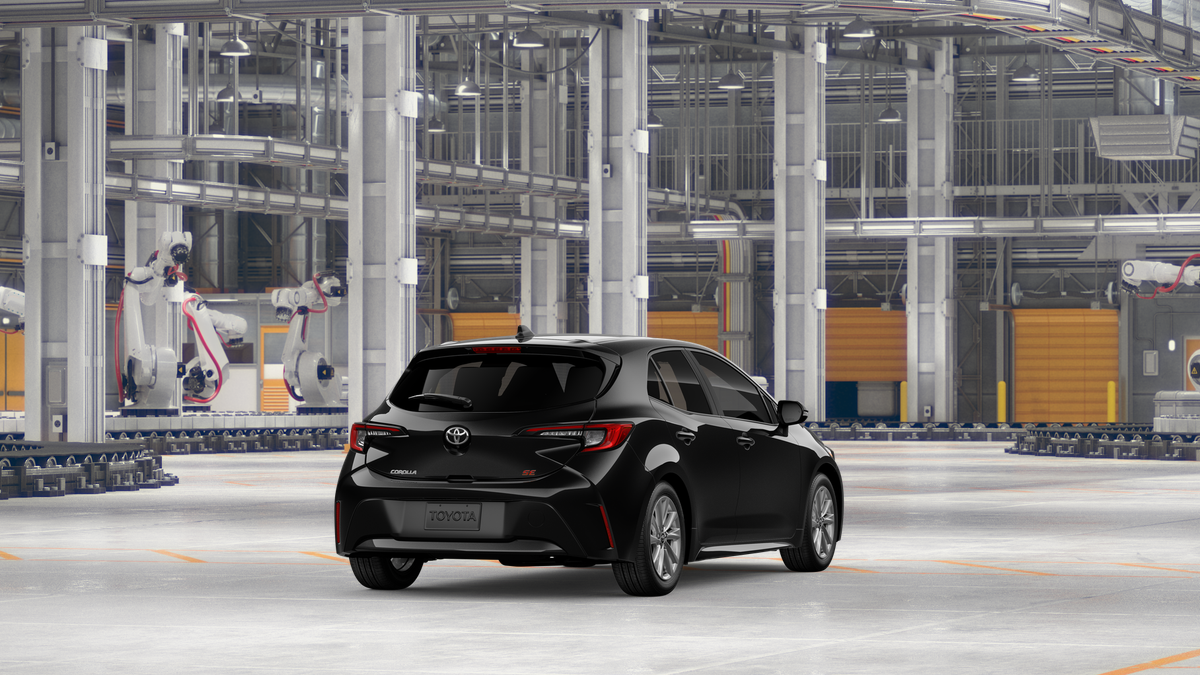 Toyota Corolla Hatchback SE 2027