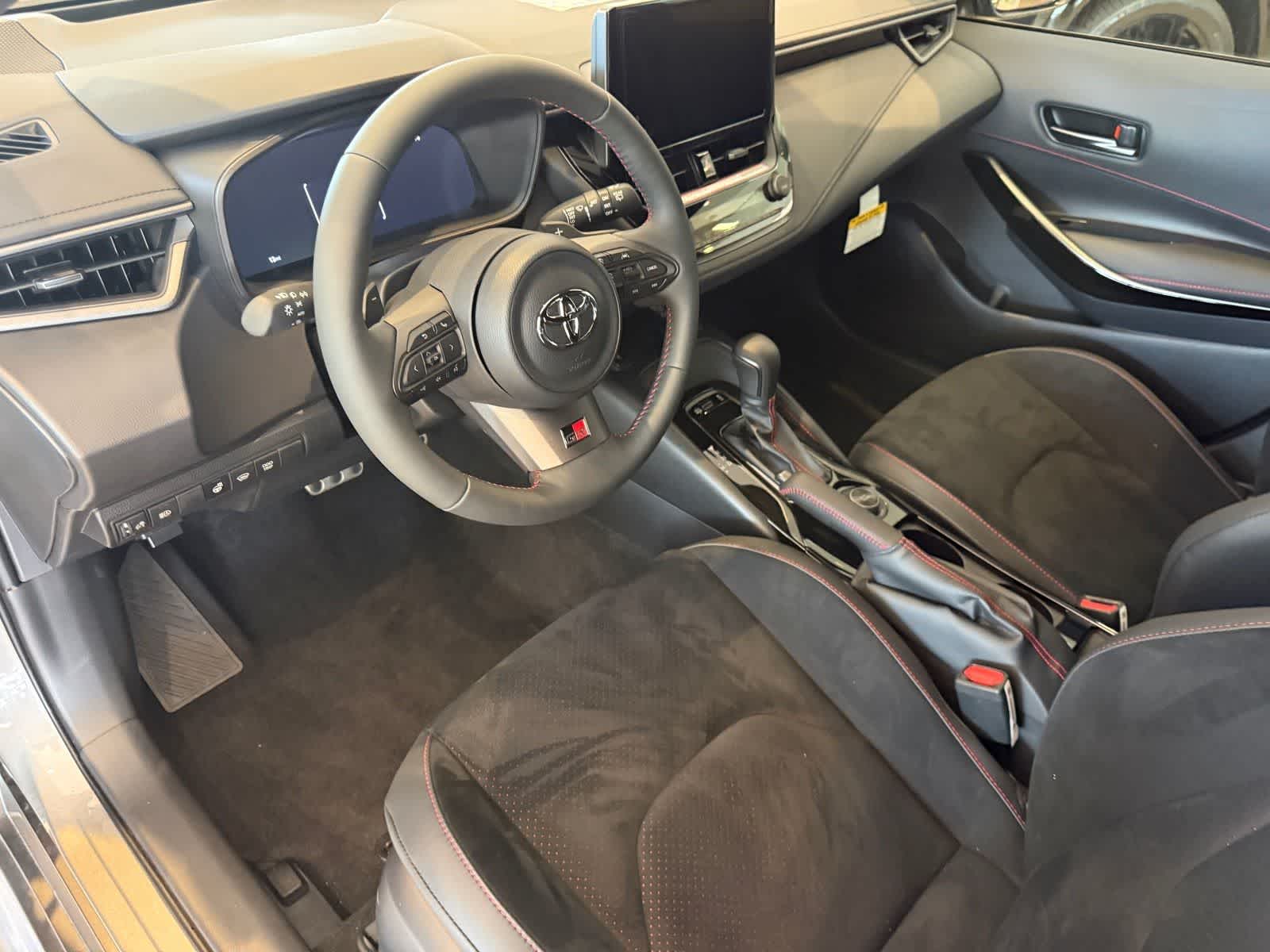 Toyota GR Corolla Premium Plus DAT 2026