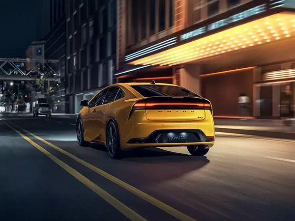 Conducción del Toyota Prius 2025